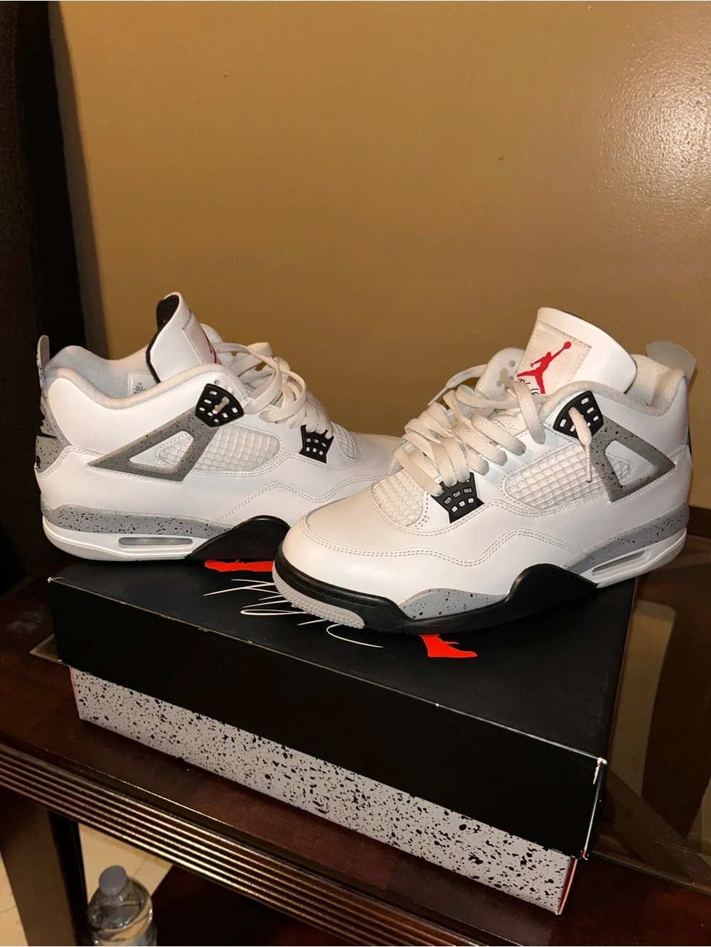 Jordan 4 “White Cement 2025”